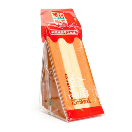 eng_pm_Soft-Triangular-Cake-Red-Velvet-Flavour-95g-RANLI-2971_1